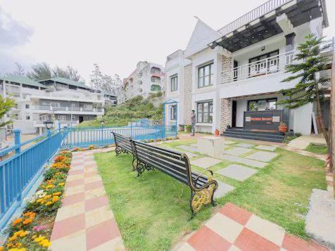 Sky Blue Resort Ooty Exterior foto